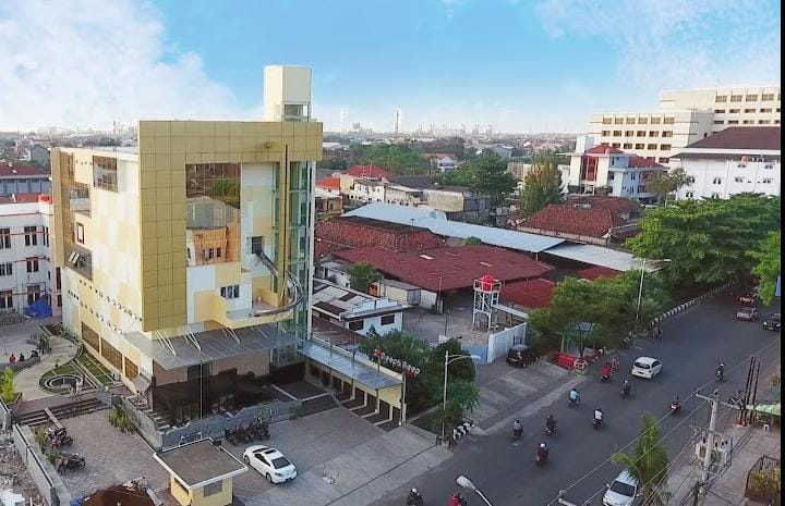 Perguruan Tinggi Image